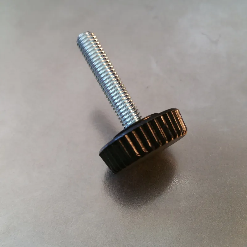 1 x Bout Serrage nylon noir M4X12 Diamètre de tête: 20