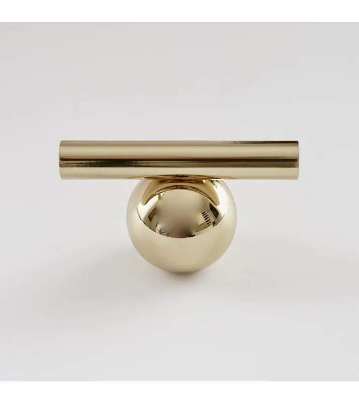 Bouton de meuble en laiton brillant modèle 04